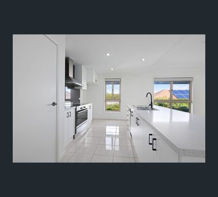 858 Blackmore Street, West Albury, NSW 2640 - Photo 1