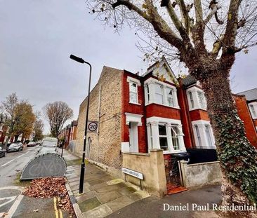 Half Acre Road, W7 - Photo 2