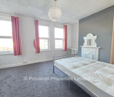 5 Bed Student Accommodation - Photo 6