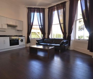 1 bedroom Flat To Let - Photo 1