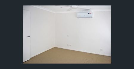 SET HIGH ON THE HILL TO CATCH THE BREEZE - Photo 3