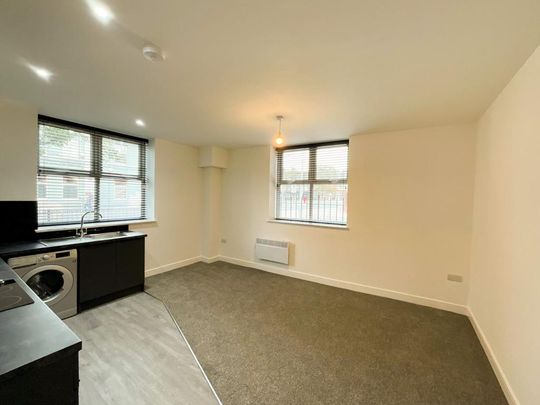 2 bedroom flat to rent - Photo 1