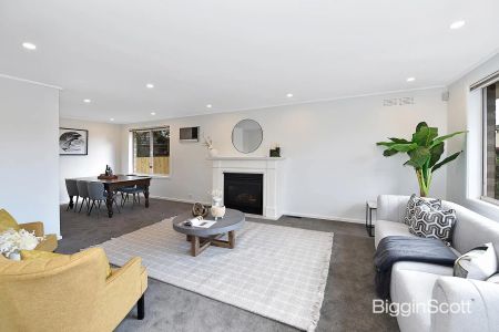 Well Appointed Family Home with Multiple Living Zones and Study - Photo 2