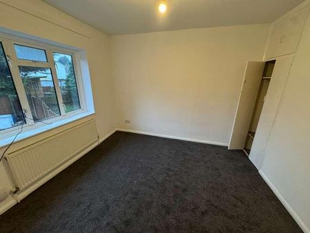 Harrogate Road, Watford, WD19 - Photo 5