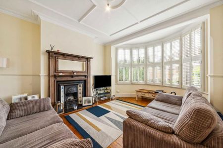 4 bedroom house to rent - Photo 3