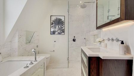 Prince of Wales Terrace, London - Photo 3