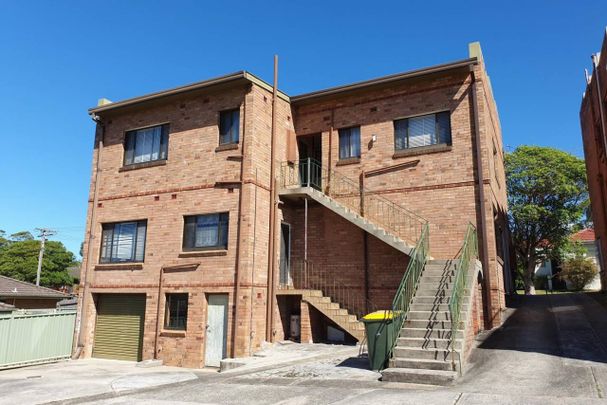 Quite 2 Bedroom Unit! - Photo 1