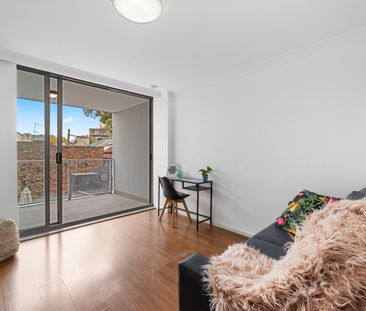 309/302-308 Crown Street, Darlinghurst NSW 2010 - Studio For Rent |... - Photo 2