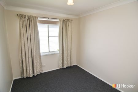 MODERN FAMILY BRICK VENEER - Photo 5