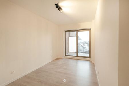 Kwalitatief gerenoveerd appartement in Hartje Sint-Niklaas - Foto 2