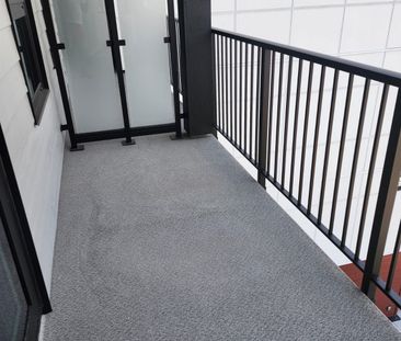 Studio for Rent 620 Coronation Avenue - Photo 4