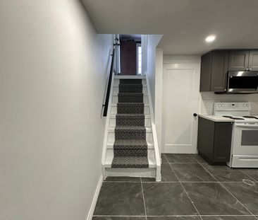 For Lease - 965 Ronlea Avenue Unit# Basement, Oshawa, Ontario - Photo 3