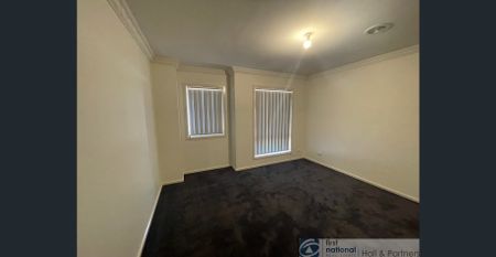 SPACIOUS 3 BEDROOM TOWNHOUSE - Photo 3