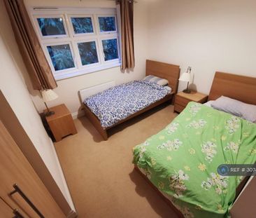 2 bedroom flat to rent - Photo 6