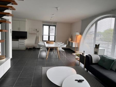 Mooi duplex appartement gelegen in rustige straat in Mol Rauw. - Photo 2