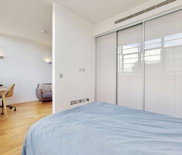 Western Avenue, UB6, Greenford - Photo 4