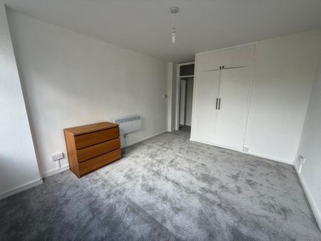 1 bedroom Flat To Let Total Size: 528 SQ FT - Photo 4