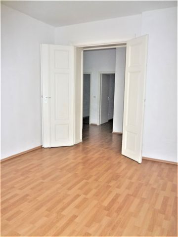 "Stadtleben pur: 3-Zimmer-Wohnung am Hasselbachplatz, Sternstraße 10!" - Foto 3