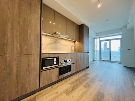 For Lease - 8 Interchange Way Unit# 2607, Vaughan, Ontario - Photo 5