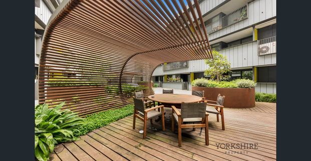 Luxury Inner-Urban Living - Photo 1