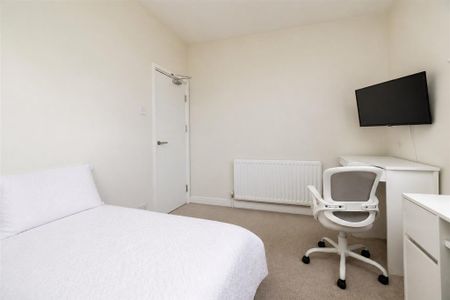 5 bedroom house to rent - Photo 3