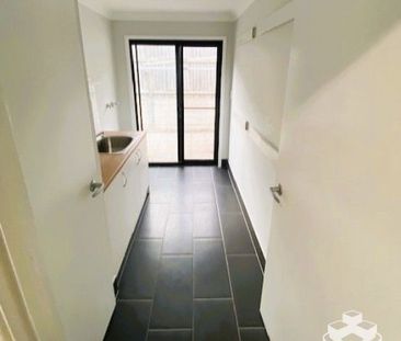 Family Home - Photo 4