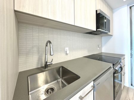 For Lease - 7439 Kingston Road Unit# 517, Toronto, Ontario - Photo 4