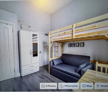 Studio Flat, Very Near Warwick Road Area, SW5 - Photo 3