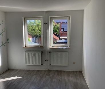 Neue Wohnung, neues Glück! Individuelle 2-Zi.-Wohnung mit Ausblick - Foto 1