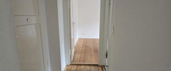 Bezugsfertige Wohnung wartet auf eine Mieter - Foto 1