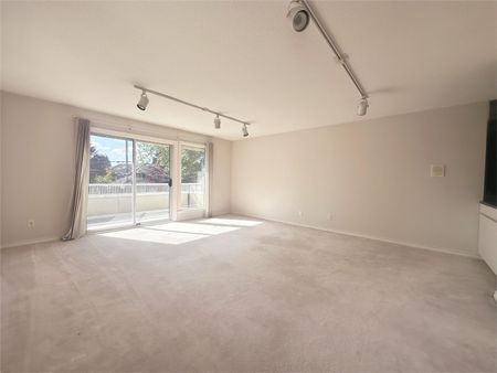 43XX Pendlebury Road, Richmond, BC V7E1E4 - Photo 4