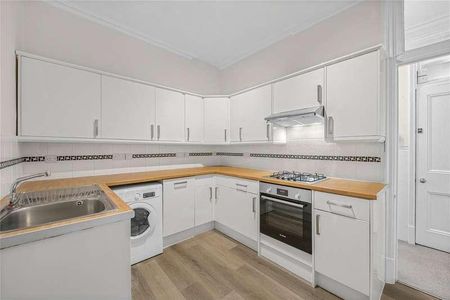 Charing Cross Road, Covent Garden, London, WC2H - Photo 4