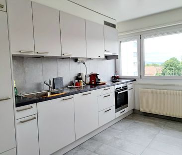 NEUCHÂTEL 41, Appartement de 2.5 pièces au centre de la ville - Foto 2