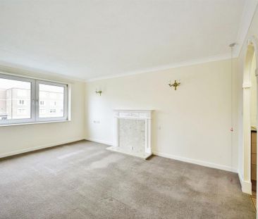 1 bedroom retirement property to rent - Photo 3