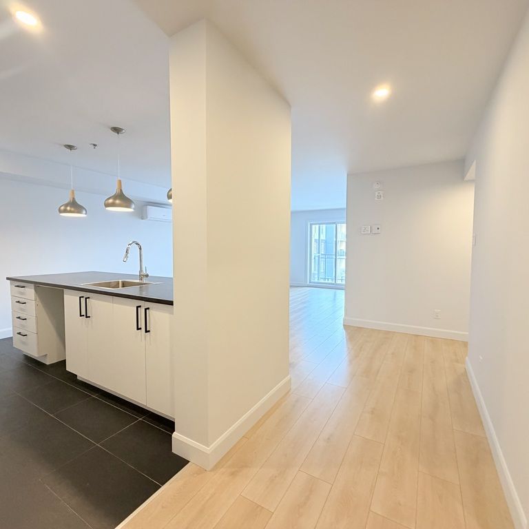 Énorme 4.5 En PROMO à St-Romuald ! - Photo 1