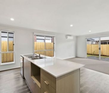 41 Albanel Street, Armstrong Creek - Photo 3