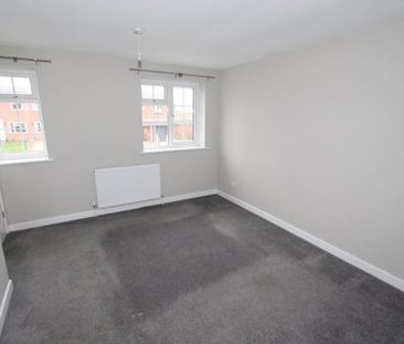 2 bedroom semi-detached house to rent - Photo 5