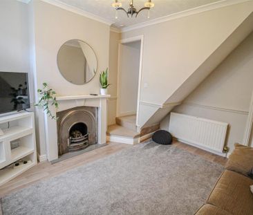 2 bedroom terraced house to rent - Photo 3