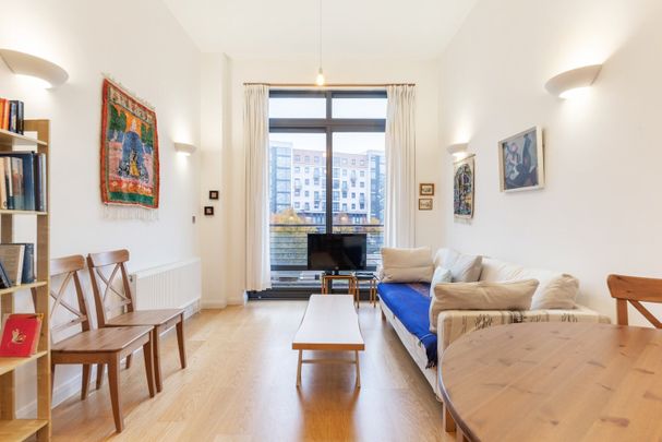 1 Bed Flat, Larden Road, W3 - Photo 1