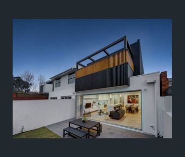 Classic double-fronted Victorian Residence - Photo 6