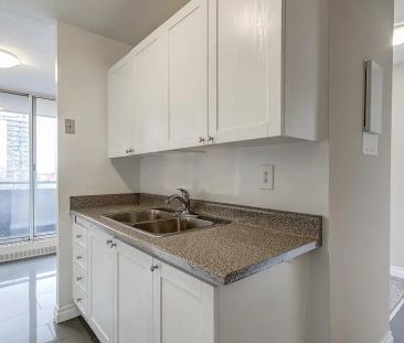 Bold Towers — 2 Bedroom - Photo 4