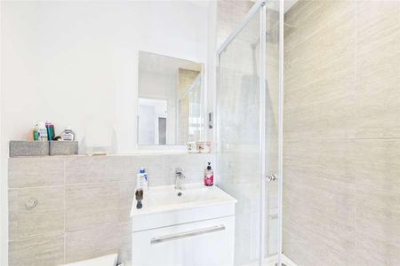 Cresset Court, High Street, Maidenhead, Berkshire, SL6 - Photo 5