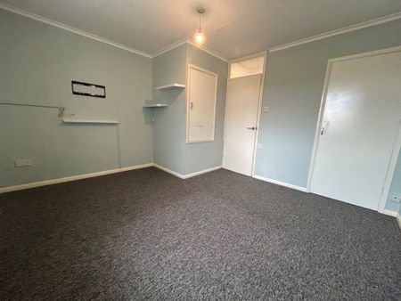 2 Bedroom House - Merlin Close, Bishops Waltham - Photo 4