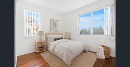 Spacious Family Home in a Prime Port Kembla Location - Photo 3