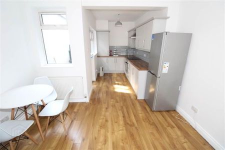 4 Brenda Street, Belfast, BT5 5GQ - Photo 4