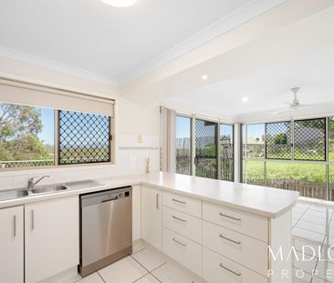 Executive Style Living with Fantastic Views - Photo 5