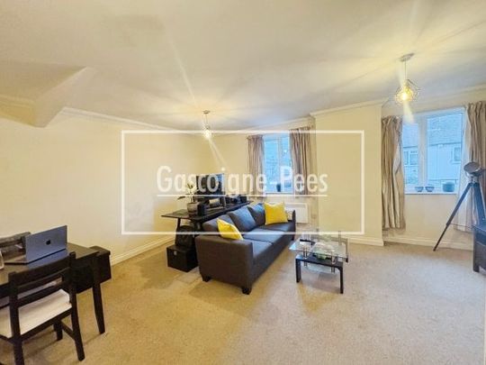 Marlborough Road, Woking, GU21 - Photo 1