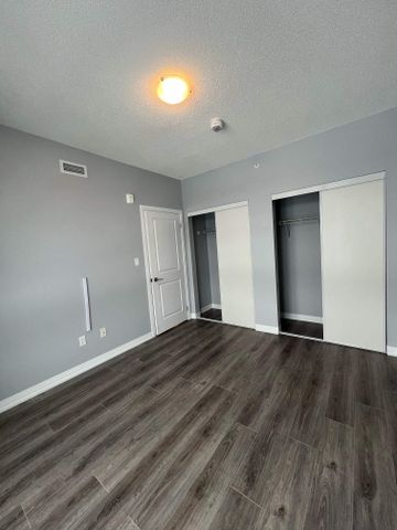 Two bedroom condo Barrie - Photo 4