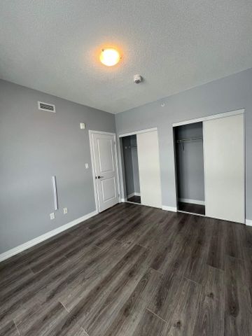 Two bedroom condo Barrie - Photo 3