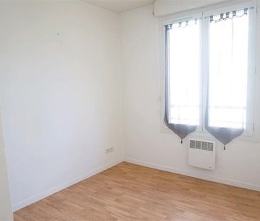Location Appartement 2 pièces 38m² LILLE 59000 - Photo 2